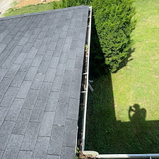 Complete-Gutter-Cleaning-in-Richmond-KY 2