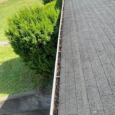 Complete-Gutter-Cleaning-in-Richmond-KY 4