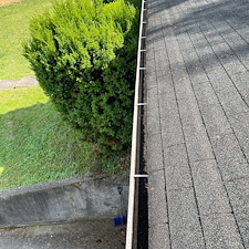 Complete-Gutter-Cleaning-in-Richmond-KY 13