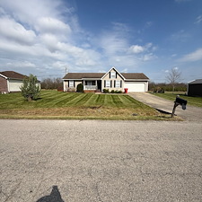 Professional-Lawn-Mowing-Service-In-Berea-KY 1